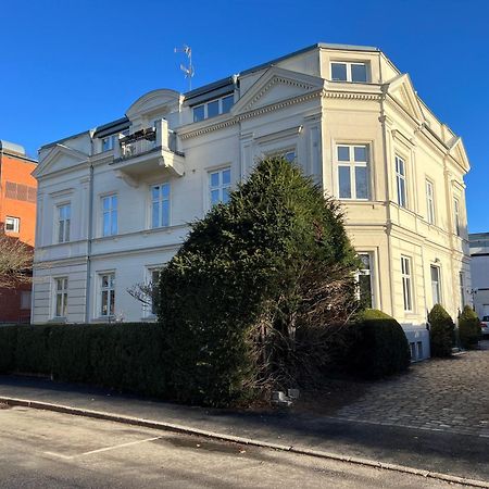 The Embassy Apartment Lund Ngoại thất bức ảnh