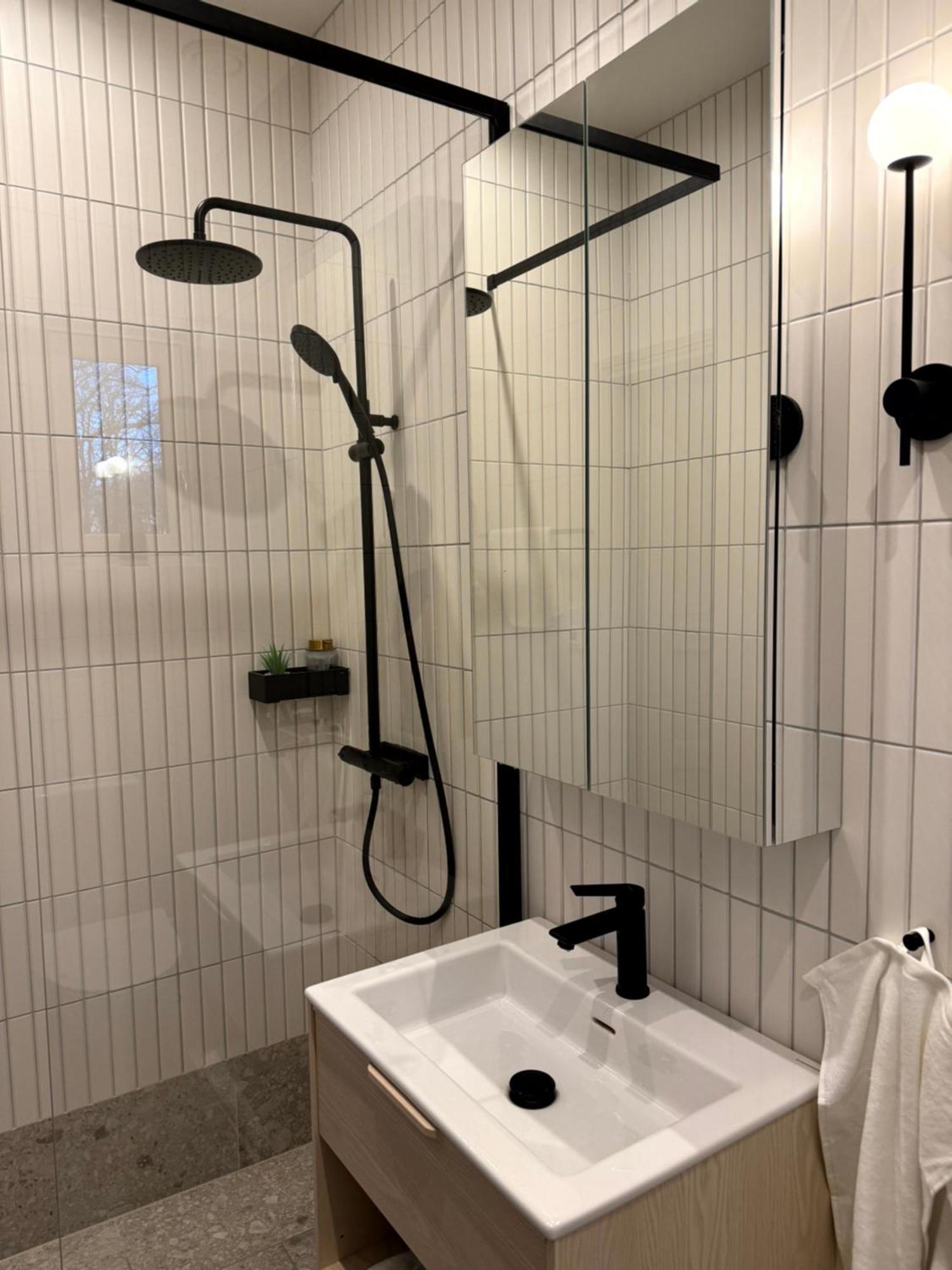 The Embassy Apartment Lund Ngoại thất bức ảnh