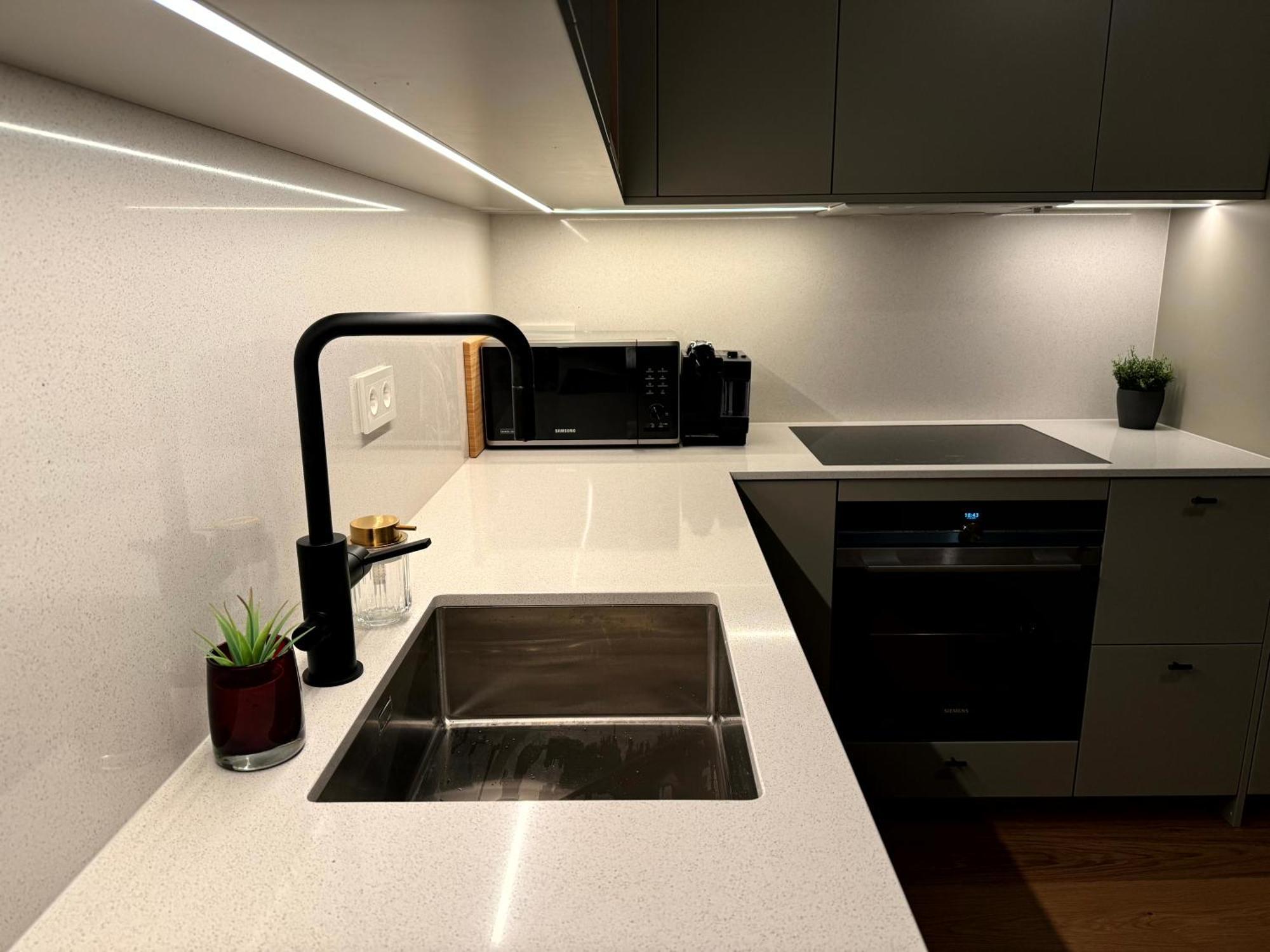 The Embassy Apartment Lund Ngoại thất bức ảnh